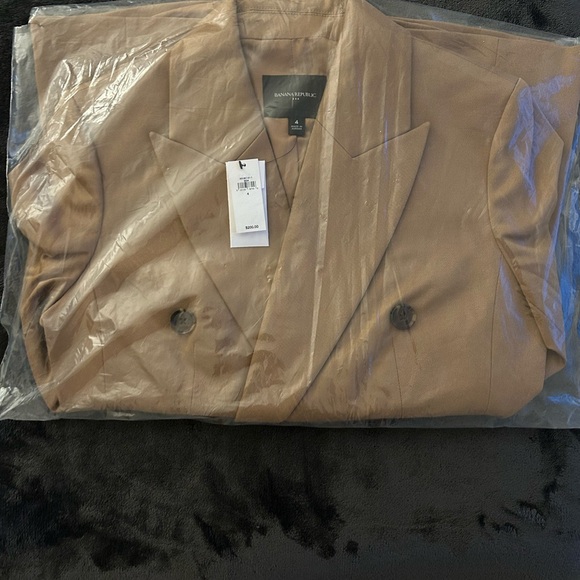 Banana Republic STRETCH-COTTON ICON BLAZER, color: Afternoon Latte, size: 4, NWT - Picture 4 of 8